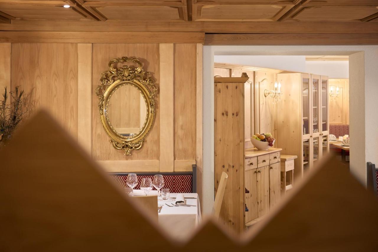 Hotel Table Corvara In Badia Εξωτερικό φωτογραφία