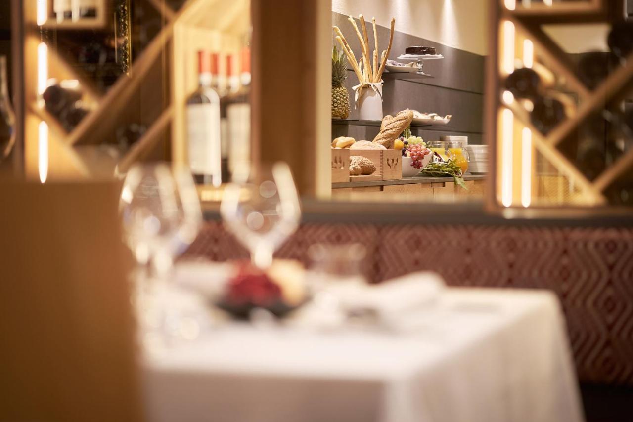 Hotel Table Corvara In Badia Εξωτερικό φωτογραφία