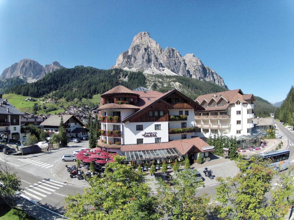 Hotel Table Corvara In Badia Εξωτερικό φωτογραφία